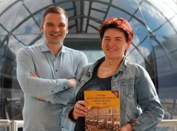 Jan a Helena Rezkovi na Terminále hromadné dopravy